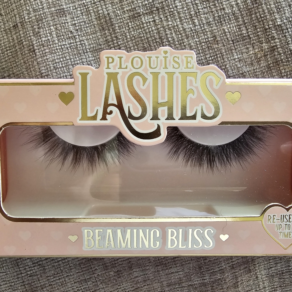 2 pair P. Louise eyelashes - Picture 2 of 3
